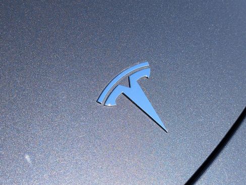 Used 2024 Tesla Model Y 2WD image 21