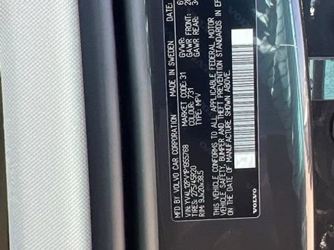 Used 2023 Volvo XC90 B5 Core w/ Protection Package Premier AWD/4WD image 40