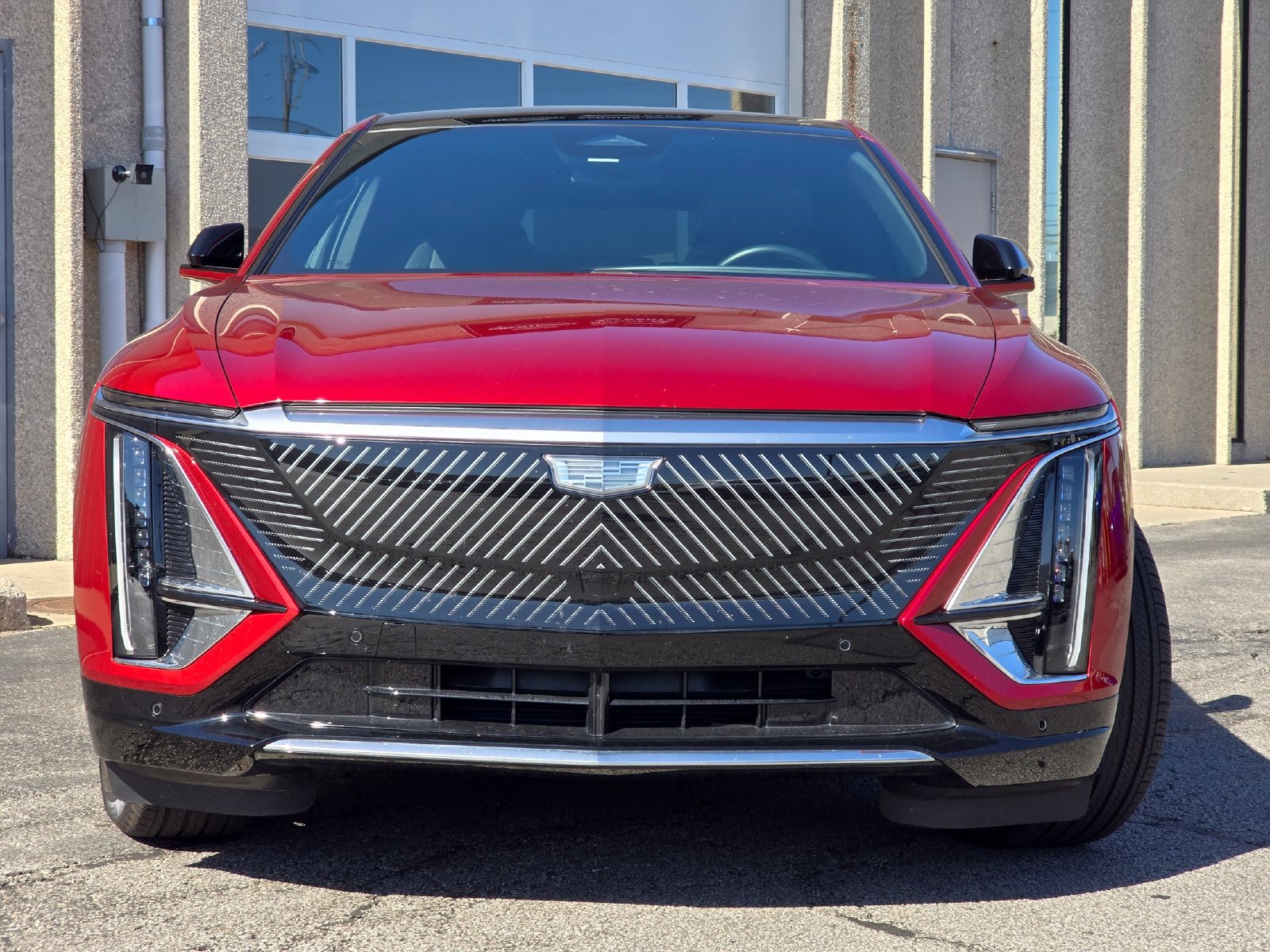 Used 2024 Cadillac Lyriq Tech AWD/4WD image 3
