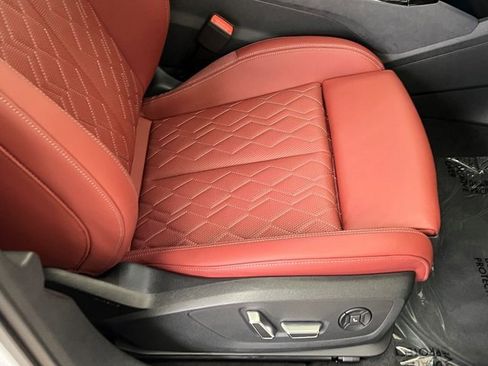 Certified 2025 Audi S6 e-tron Prestige w/ 21" Black Optic Package image 14