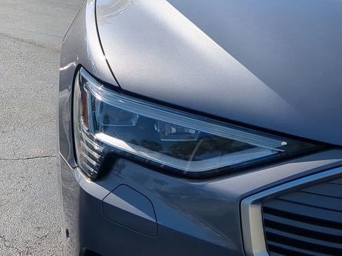 Used 2021 Audi e-tron Premium Plus w/ Premium Plus Package image 10