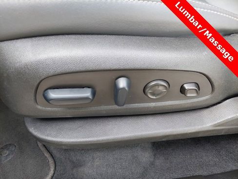 Used 2024 Buick Enclave Premium image 21