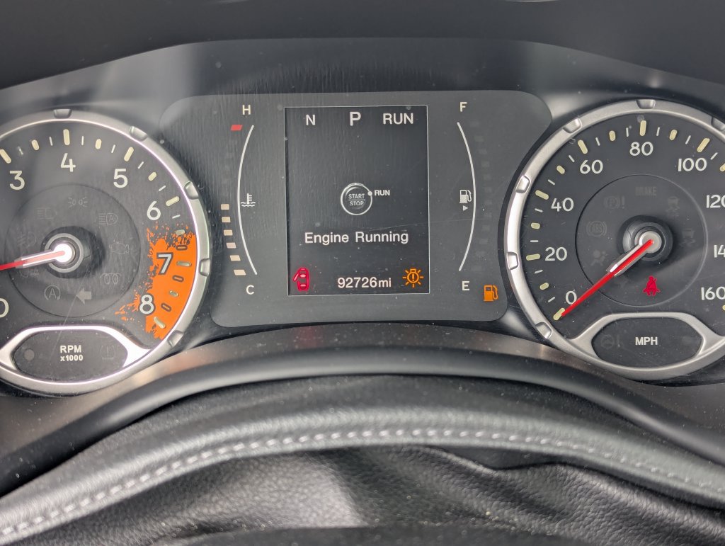 Used 2016 Jeep Renegade Latitude AWD/4WD image 21
