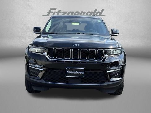 Used 2023 Jeep Grand Cherokee Limited AWD/4WD image 3