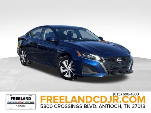 Used 2023 Nissan Altima 2.5 S image 1