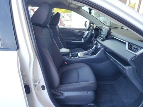 Used 2020 Toyota RAV4 LE w/ All Weather Liner Package AWD/4WD image 26