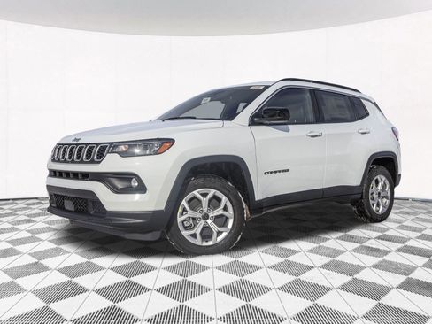 New 2026 Jeep Compass Latitude image 2