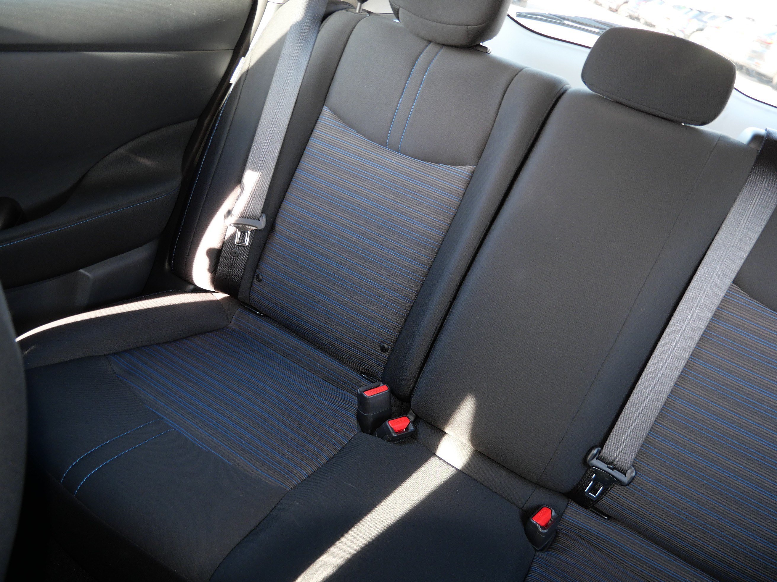 Used 2025 Nissan Leaf S FWD image 12