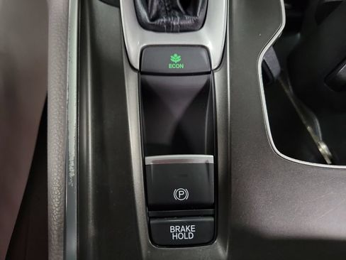 Used 2018 Honda Accord LX image 15