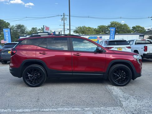 Certified 2023 GMC Terrain SLE w/ Elevation Edition AWD/4WD image 9