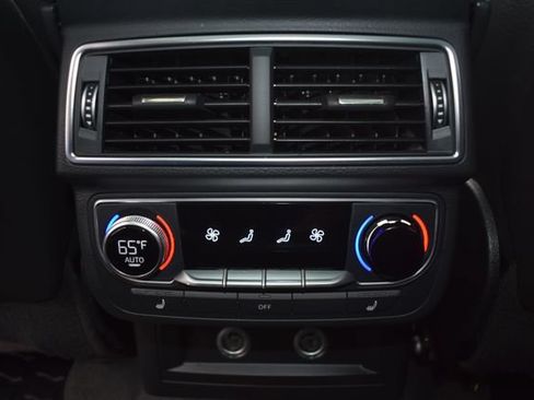 Used 2019 Audi Q7 3.0T Premium Plus w/ Premium Plus Package AWD/4WD image 40