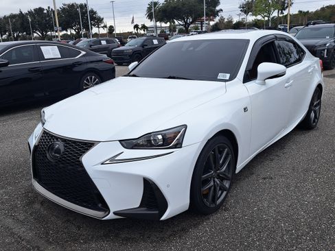Used 2020 Lexus IS 300 F Sport image 3