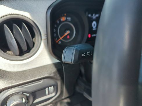 Used 2024 Jeep Wrangler Unlimited Sport AWD/4WD image 21