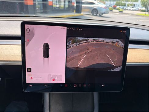 Used 2022 Tesla Model 3 Long Range AWD/4WD image 16
