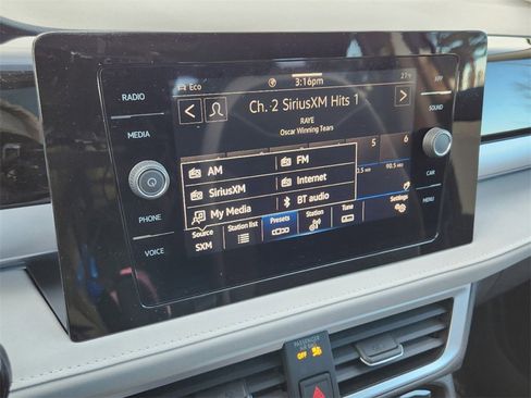 New 2025 Volkswagen Taos SE image 11