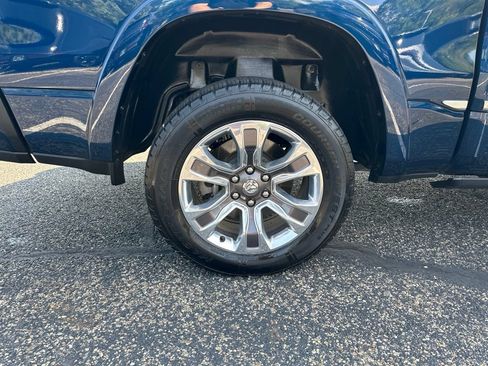 Used 2024 RAM 1500 Limited AWD/4WD image 22