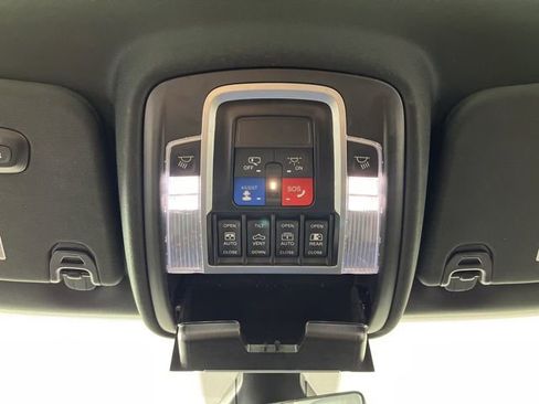 Used 2022 RAM 1500 Big Horn AWD/4WD image 37