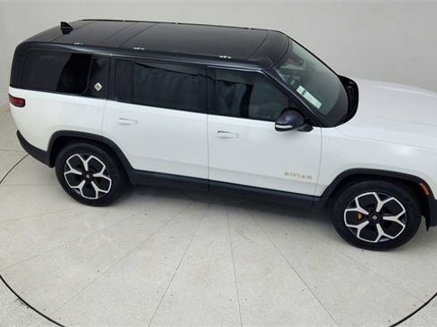 Used 2024 Rivian R1S Adventure image 77