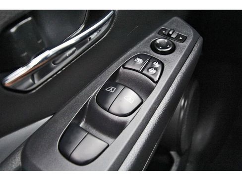 Used 2024 Nissan Kicks SR w/ SR Premium Package FWD image 20