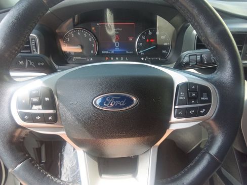 Used 2021 Ford Explorer XLT w/ Equipment Group 202A RWD image 21