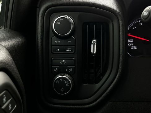 Used 2024 Chevrolet Silverado 1500 Custom image 26