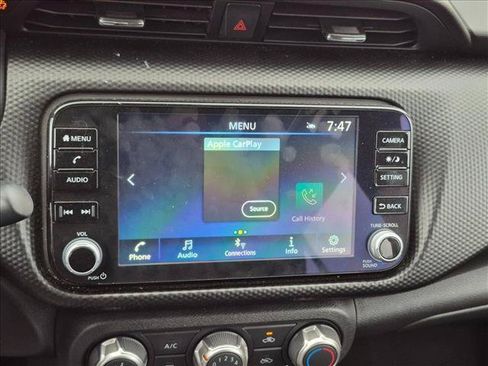 Used 2024 Nissan Kicks SV FWD image 11