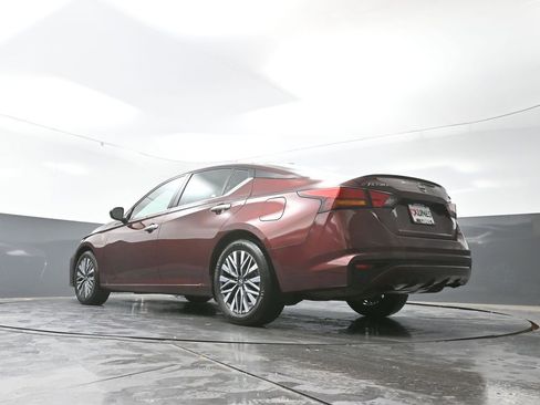 Used 2024 Nissan Altima 2.5 SV image 54