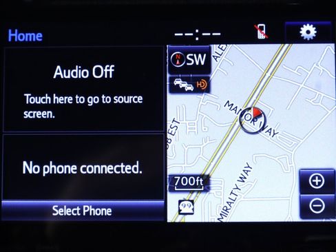 Used 2016 Toyota Tacoma TRD Sport w/ Premium & Technology Package image 19