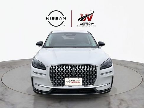 Used 2023 Lincoln Corsair AWD image 7