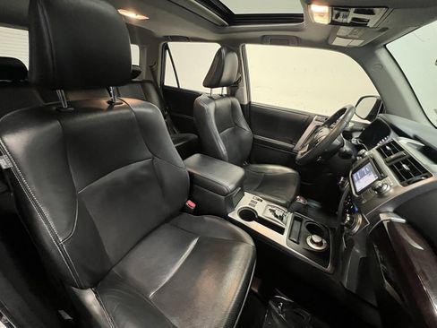 Used 2015 Toyota 4Runner Limited image 12