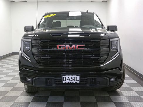 Used 2022 GMC Sierra 1500 Elevation w/ X31 Off-Road Package AWD/4WD image 3