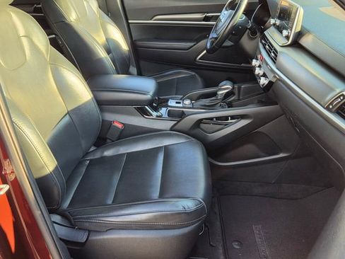 Used 2020 Kia Telluride LX FWD image 18