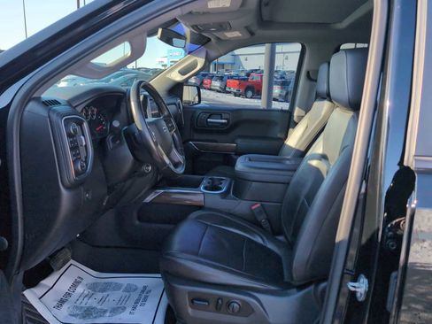 Used 2020 Chevrolet Silverado 1500 LT Trail Boss w/ Midnight Edition image 19