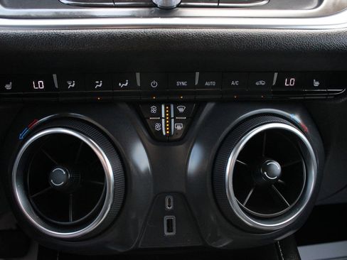 Used 2023 Chevrolet Blazer LT w/ Convenience Package FWD image 43