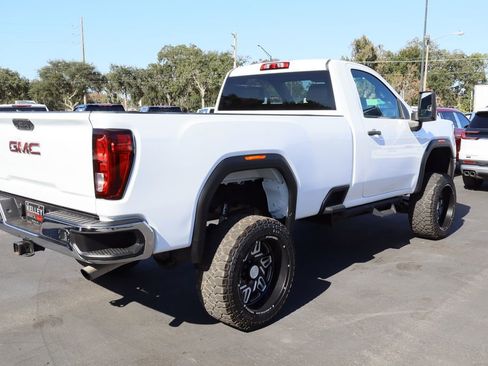 Used 2024 GMC Sierra 2500 Pro w/ Convenience Package image 8