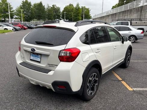 Used 2017 Subaru Crosstrek 2.0i Premium AWD/4WD image 6