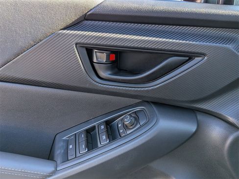 Used 2024 Subaru Crosstrek 2.0i Premium image 11