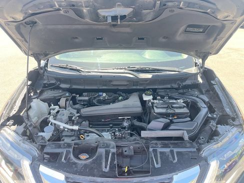 Used 2018 Nissan Rogue S AWD/4WD image 29