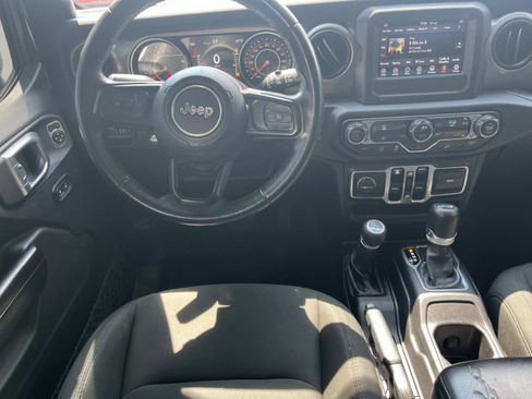 Used 2018 Jeep Wrangler Unlimited Sport S AWD/4WD image 9