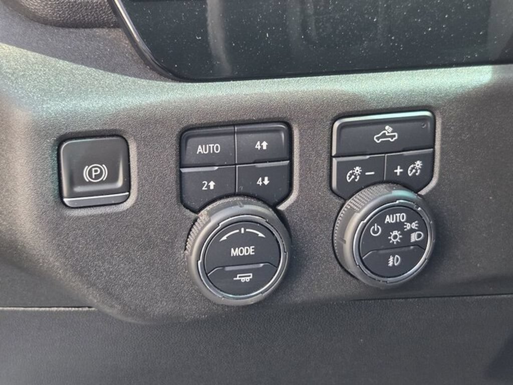 Used 2023 Chevrolet Silverado 1500 RST AWD/4WD image 13