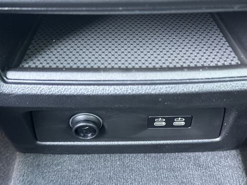 New 2026 BMW X5 xDrive40i w/ M Sport Package image 24