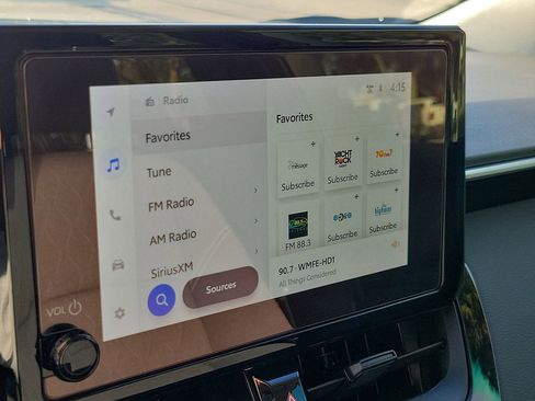 Used 2025 Toyota Corolla LE image 24