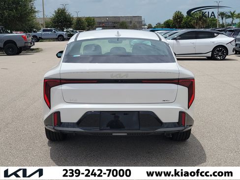 New 2026 Kia K4 GT-Line w/ GT-Line Premium Package FWD image 5