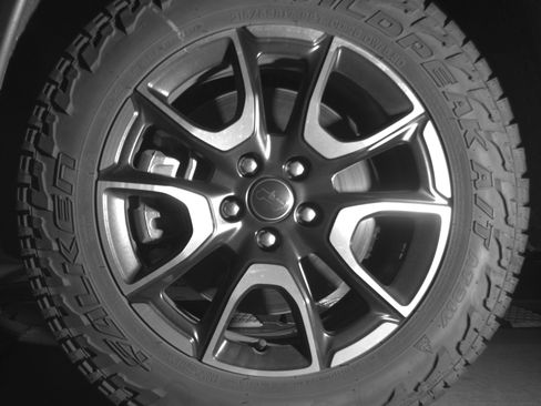 Used 2025 Jeep Compass Trailhawk AWD/4WD image 12