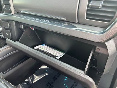 Used 2024 Ford F350 Platinum image 31