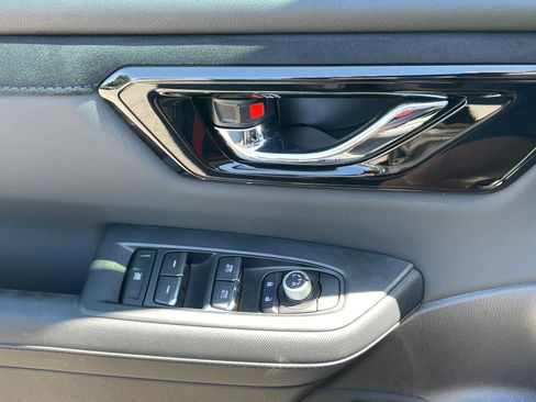 Used 2025 Subaru Forester Limited AWD/4WD image 19