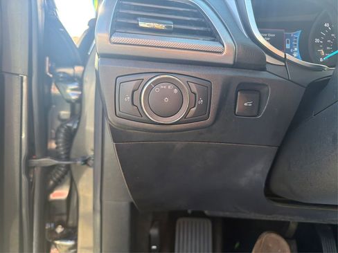 Used 2018 Ford Fusion S image 20