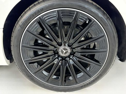Certified 2024 Mercedes-Benz CLE 300 4MATIC Cabriolet image 37