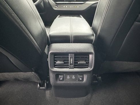 Certified 2025 Nissan Murano Platinum w/ Cargo Package image 31