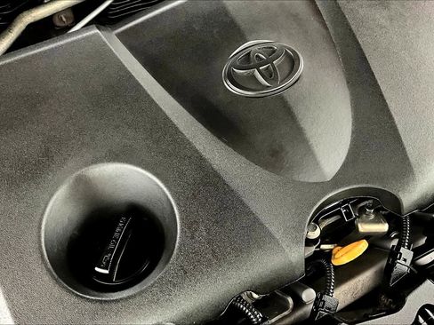 Used 2024 Toyota Camry LE image 32